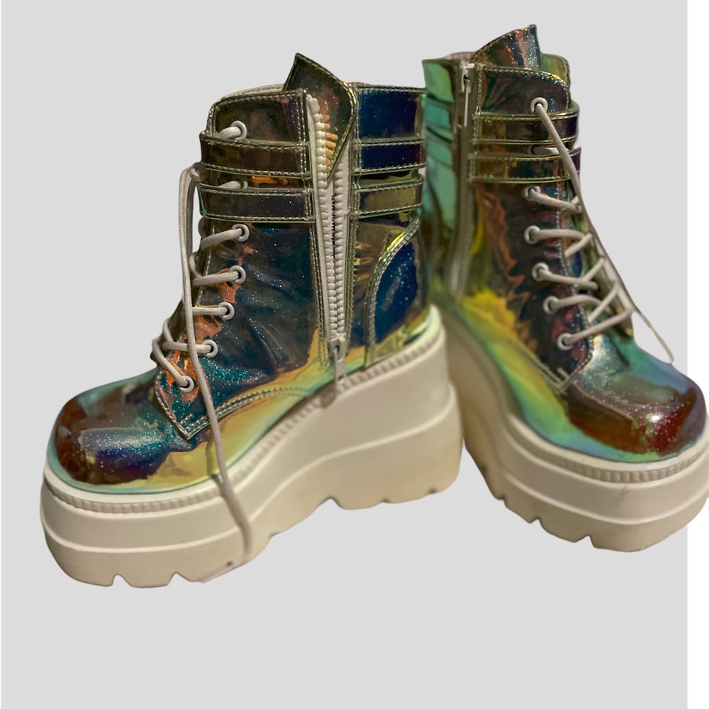 Demonia platform